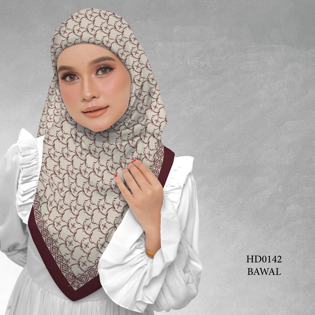 Tudung Bawal (Square Hijab) in HD0142